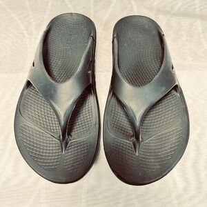 OOFOS OOahh Unisex Black Sandals Recovery Thong Flip‎ Flops Size M9 W11 EU 42